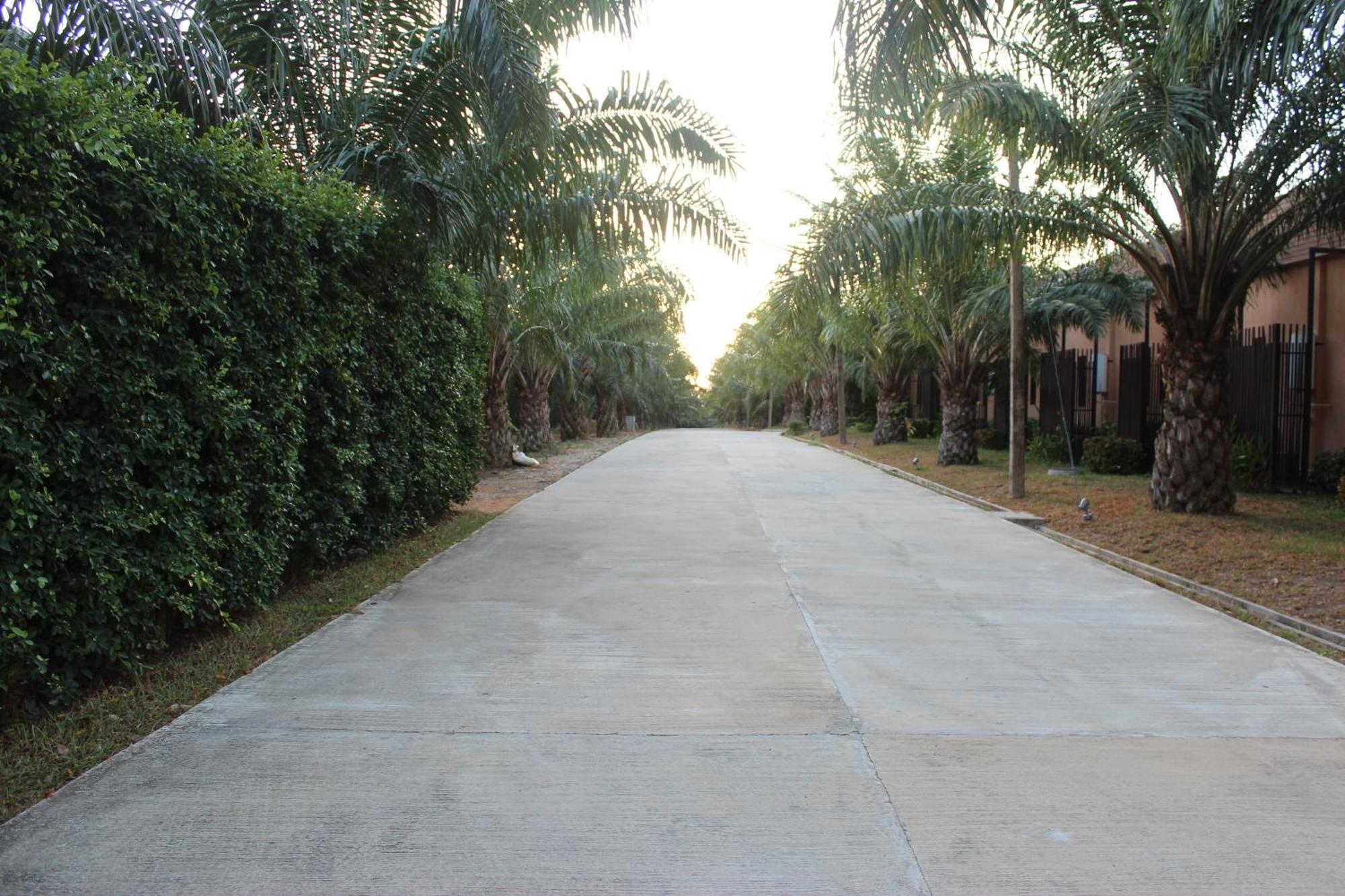 Palm Inn Natai Beach Esterno foto